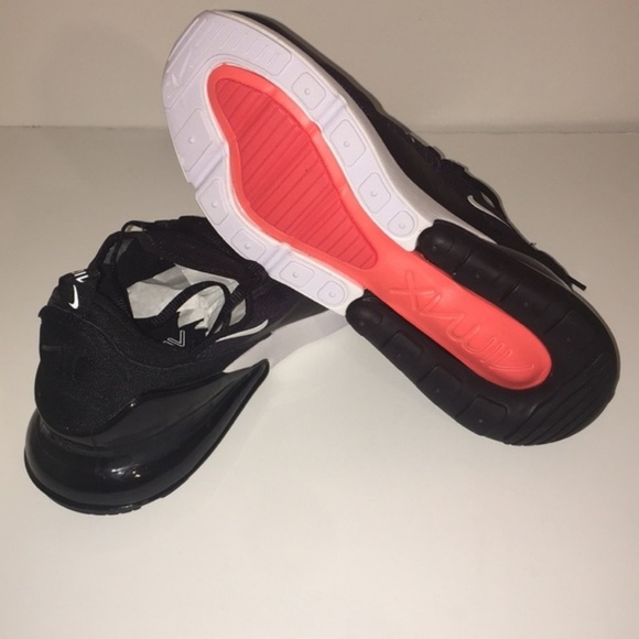 Men's Nike Air Max 270 Black/White/Anthracite - Picture 3 of 6